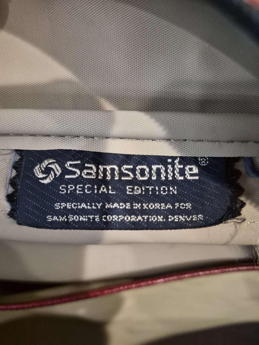 Samsonite black bag